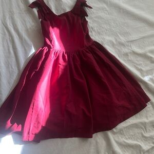 Janie and Jack Elegant Red Sleeveless Dress, perfect for holiday photos.